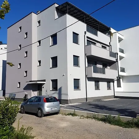 House Zagabria