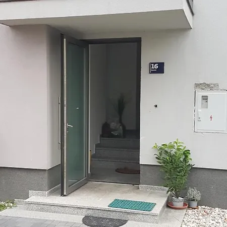 House Zagabria